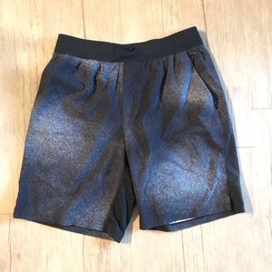 Men’s L Lululemon Shorts